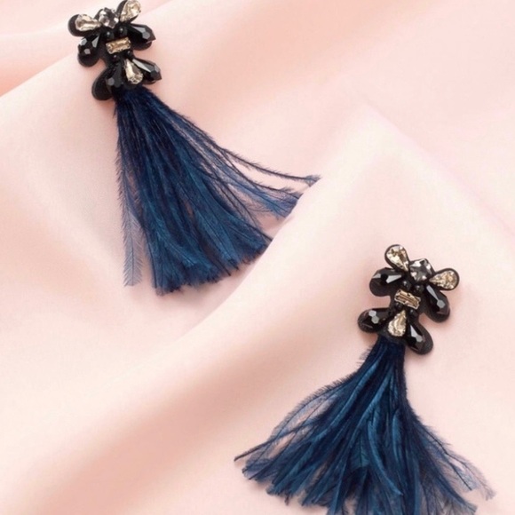 Stella & Dot French Twist Feather Earrings - Picture 6 of 7
